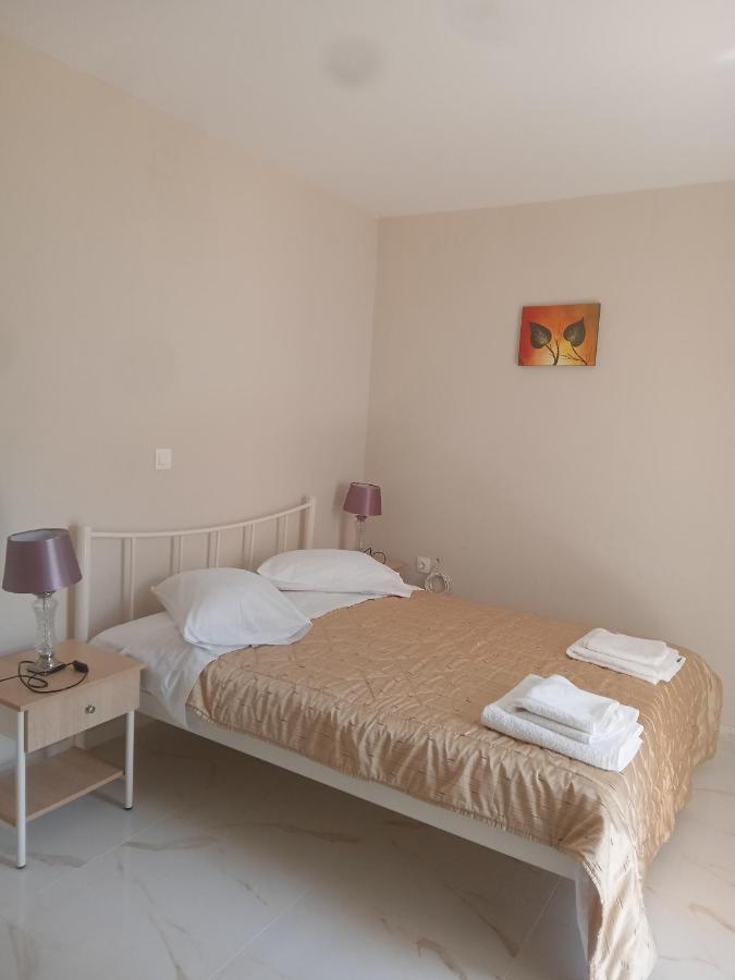 Village House Agios Matthaios  Экстерьер фото